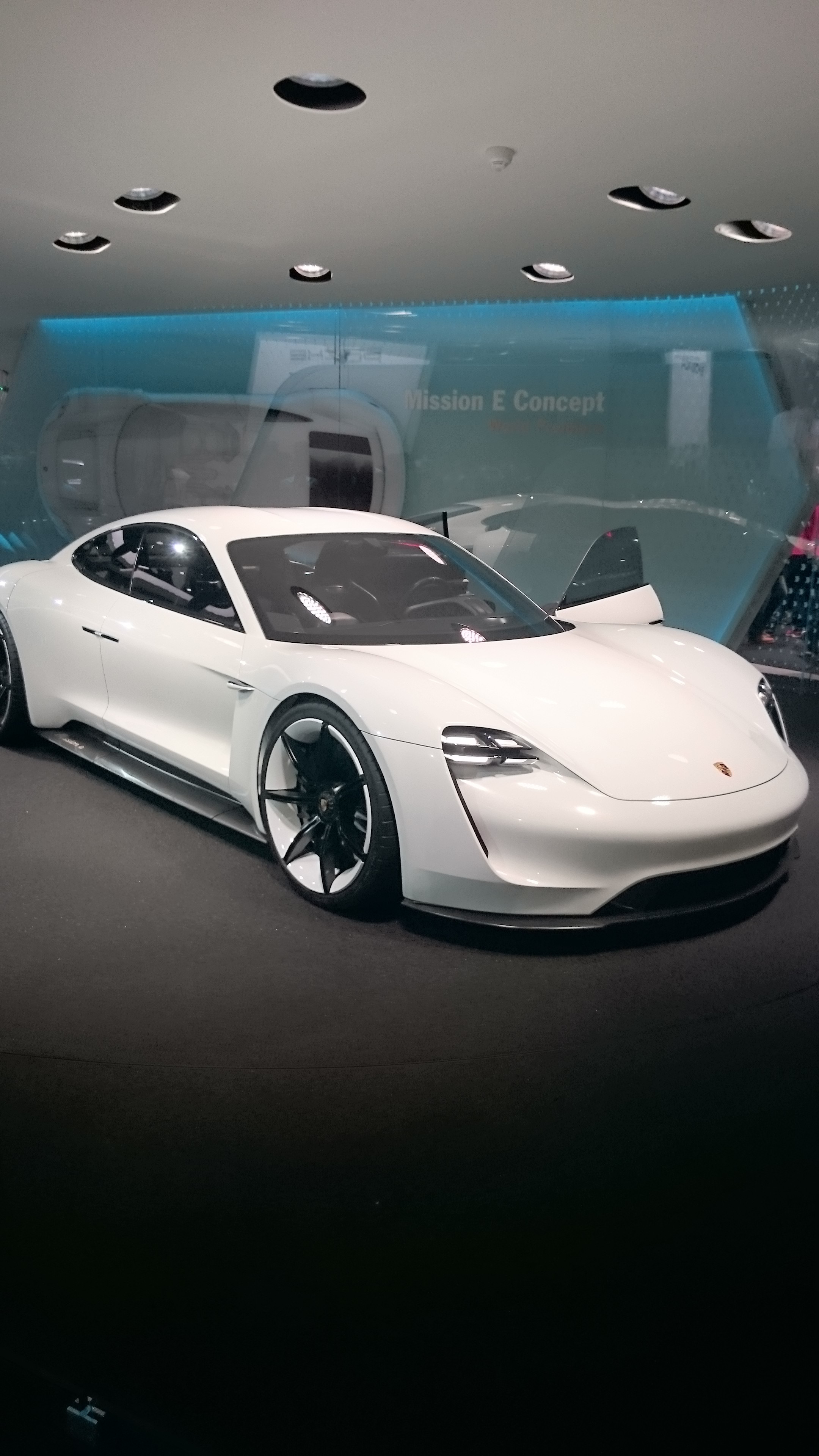 Fotos 360 Porsche Mission E Concept #VidePan en #IAA2015