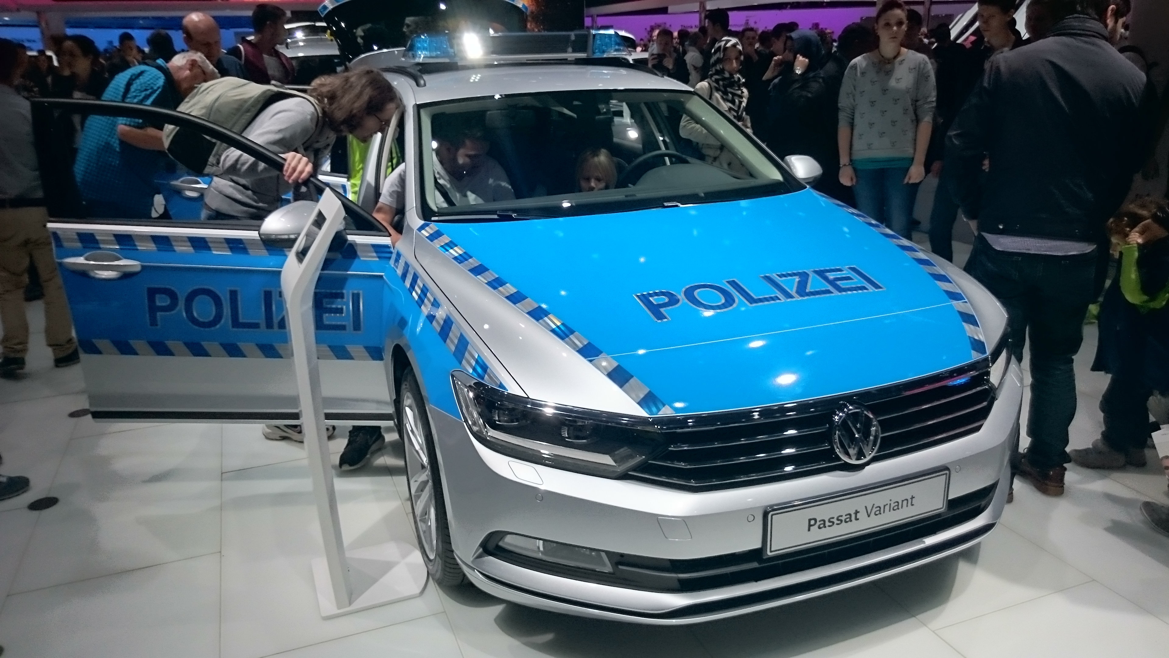 Fotos 360 Volkswagen Passat Variant Polizei (Interior)#VidePan en #IAA2015