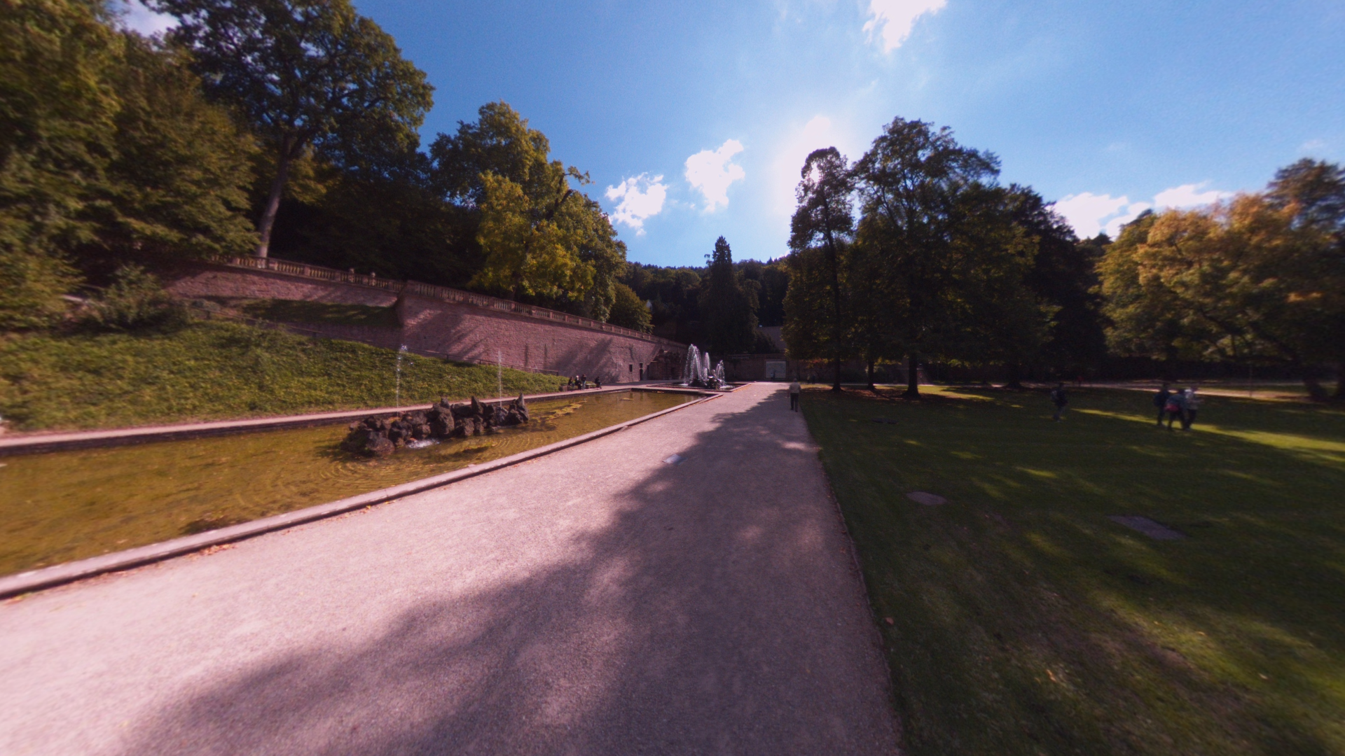 Fotos 360 Fuente del jardín del castillo de #Heidelberg. #VidePan por #Frankfurt