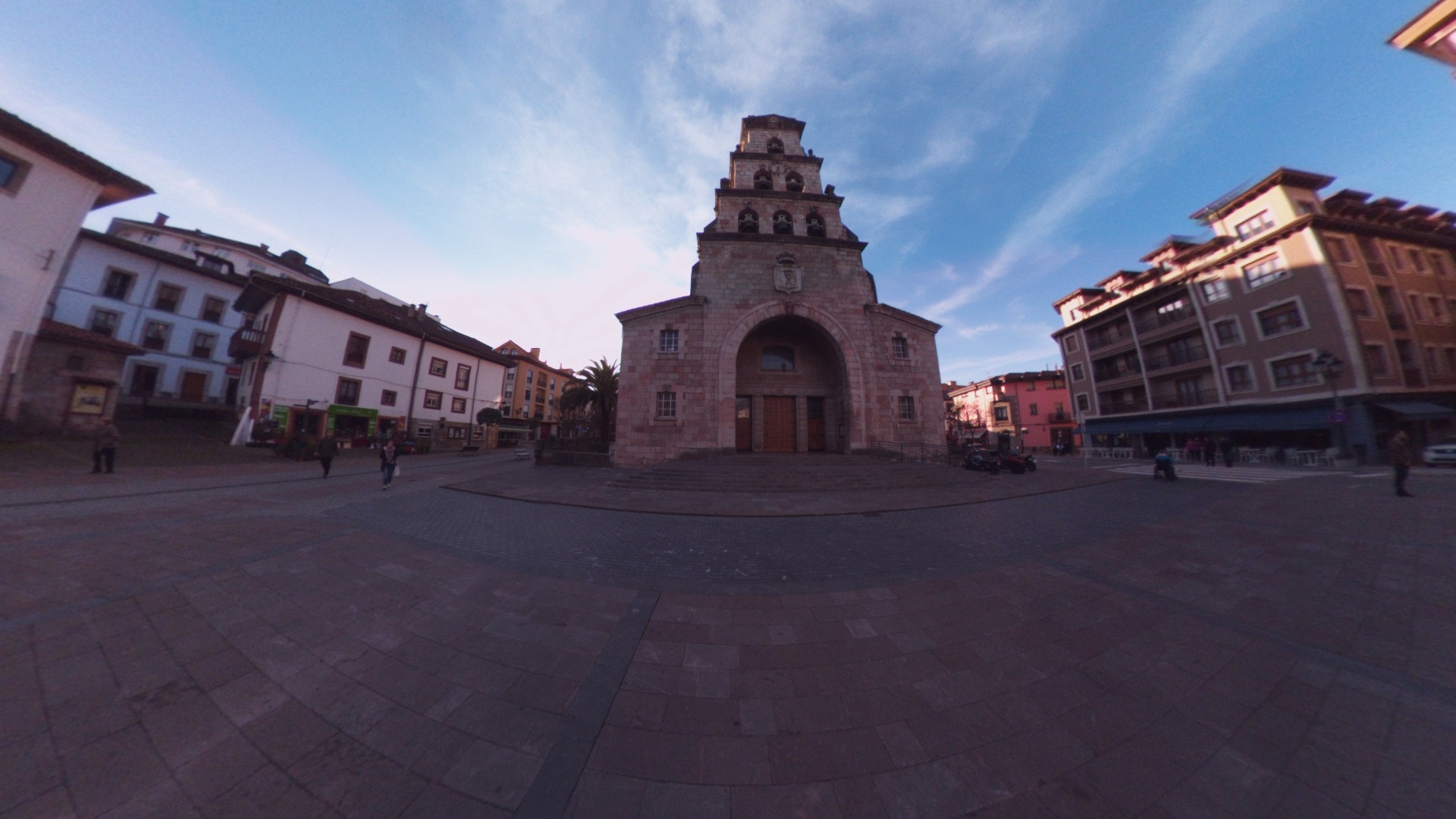 Fotos 360 Parroquia de Santa María de Cangas de Onís. #VidePan por #Asturias