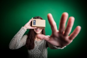 google-cardboard-wearable-virtual-reality-headset