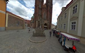 estatua-de-la-virgen-maria-cerca-de-la-catedral-en-wroclawbreslavia