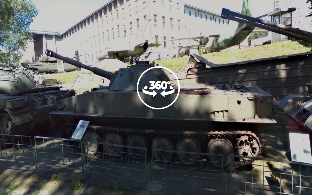 Foto 360 PT-76 Amphibious Reconnaissance(Museum of the Polish Army).VidePan en Polonia