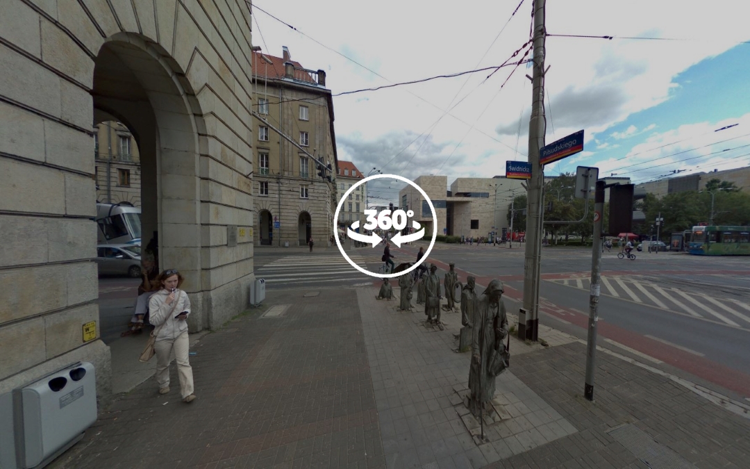 Foto 360 Segunda foto de Pomnik Anonimowego Przechodnia de Wroclaw(Breslavia).VidePan en Polonia