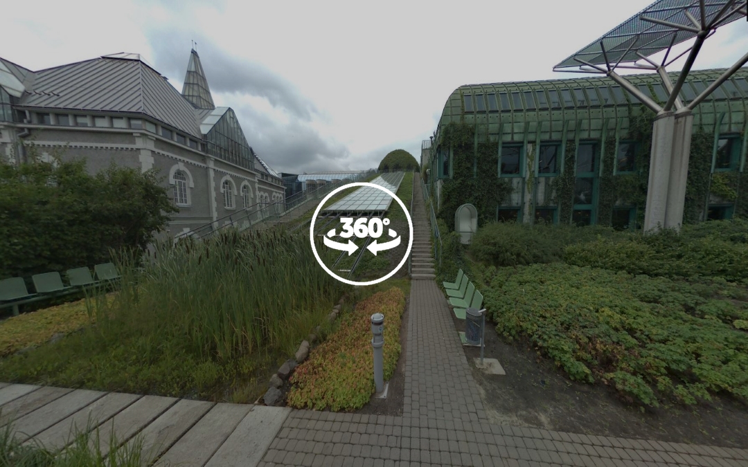 Foto 360 Subida al Jardín de la Biblioteca de la Universidad de Varsovia.VidePan en Polonia
