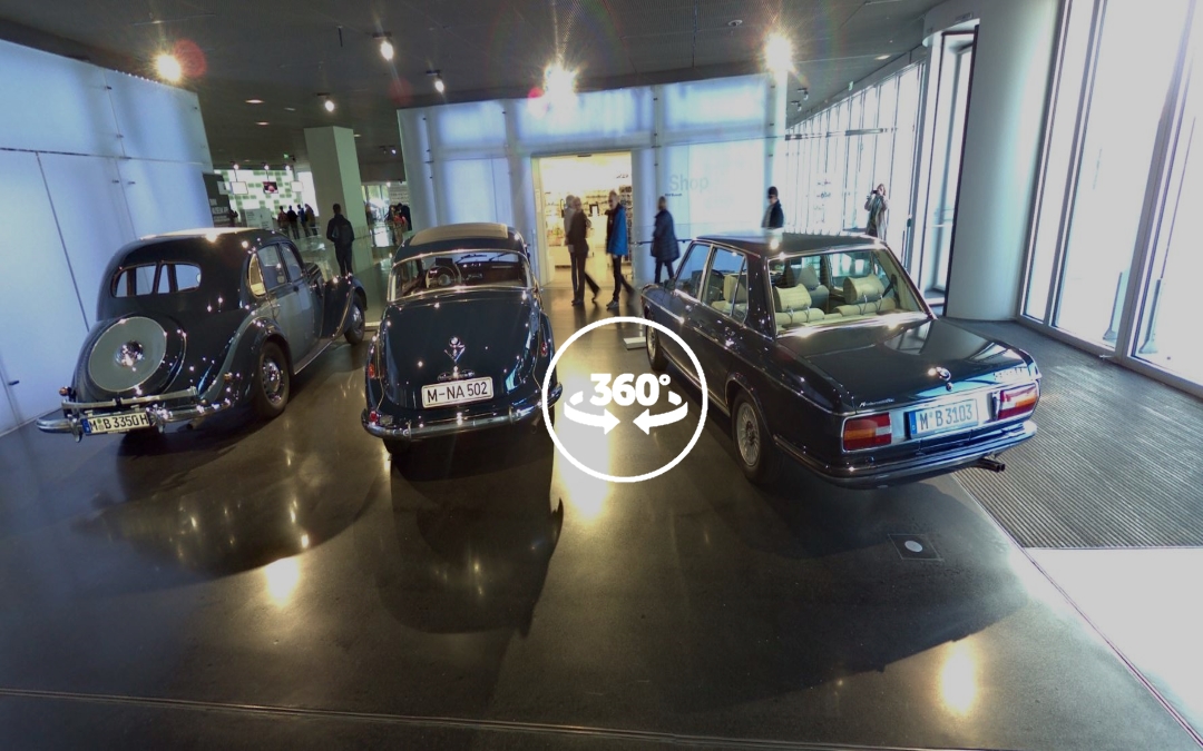 Foto 360 BMWs antiguos en BMW Museum(II). VidePan en Múnich