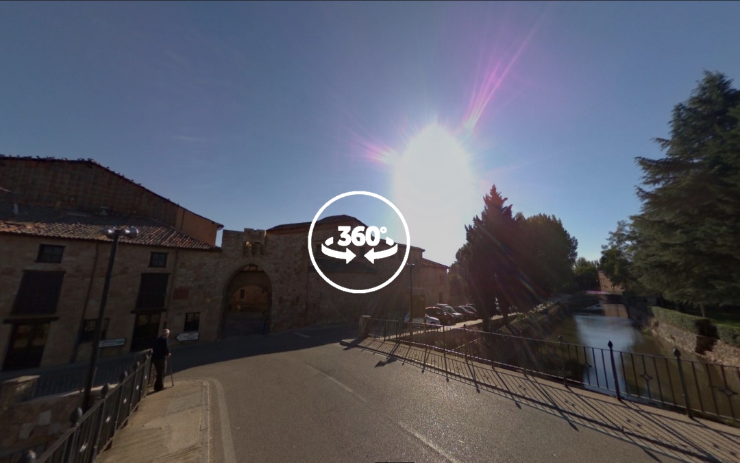 Foto 360 Arco medieval de Ayllon. VidePan en Segovia