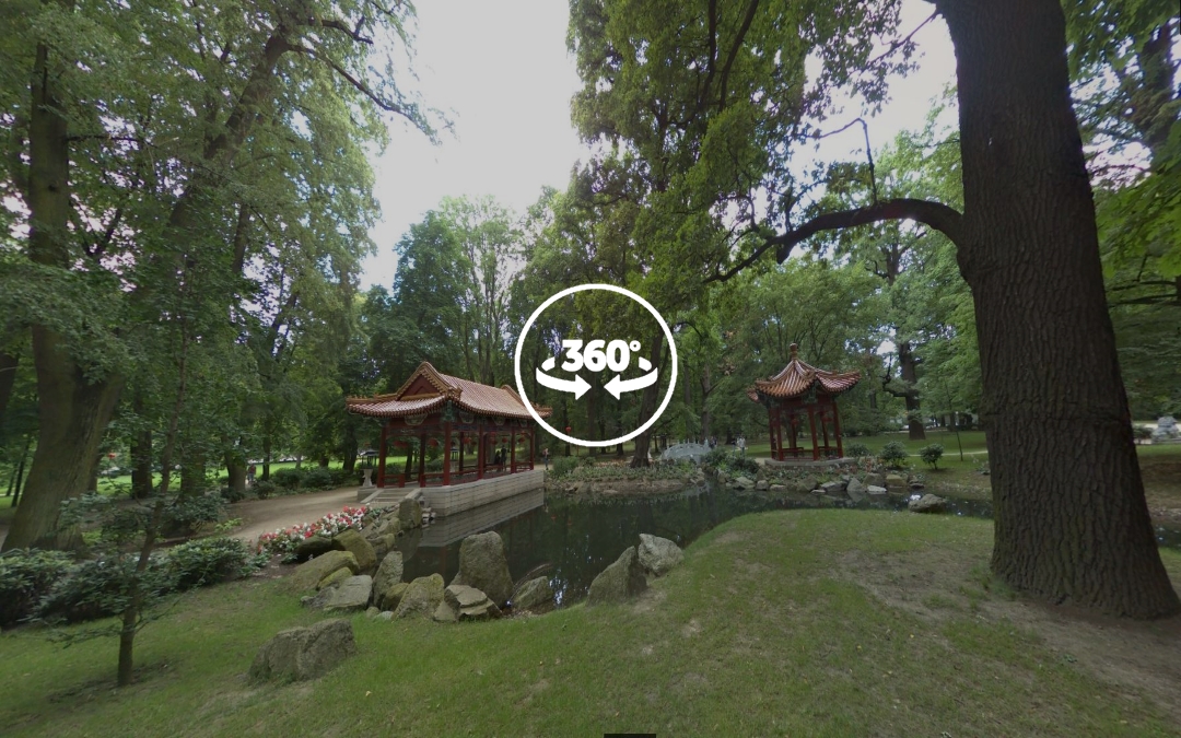 Foto 360 Zona dedicada a la cultura china del Parque Łazienki. VidePan en Polonia