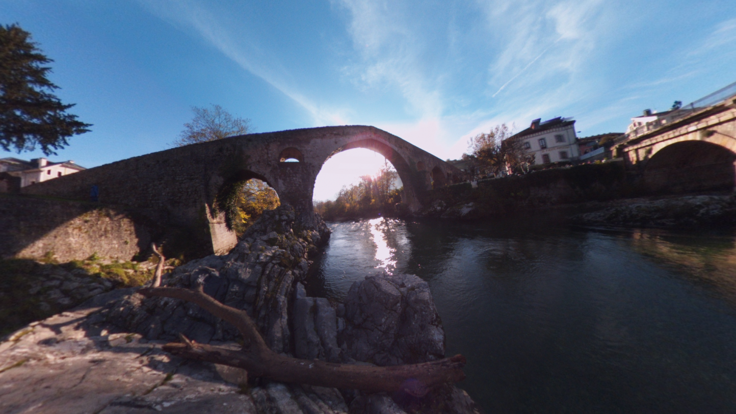 Fotos 360 Orilla del Río Sella en Cangas de Onís. #VidePan por #Asturias